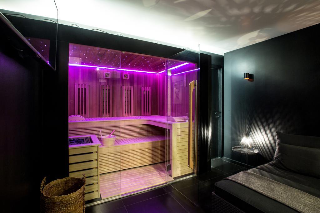 Chambre Avec Jacuzzi Sauna Privatif Bruselas Exterior foto