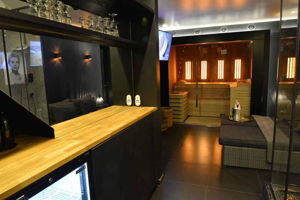 Chambre Avec Jacuzzi Sauna Privatif Bruselas Exterior foto